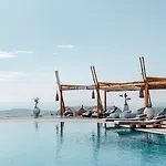 Orizontes Santorini Pýrgos