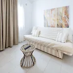 Hotel Orizontes Santorini Pýrgos