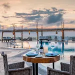 Orizontes Santorini 4*
