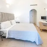 호텔 Orizontes Santorini 피르고스