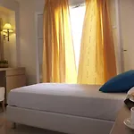 Orizontes Santorini Hotel