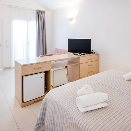 Hotel Orizontes Santorini Pýrgos