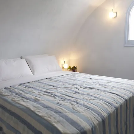Orizontes Santorini Hotel 4*