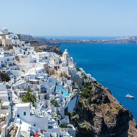 Orizontes Santorini Hotel